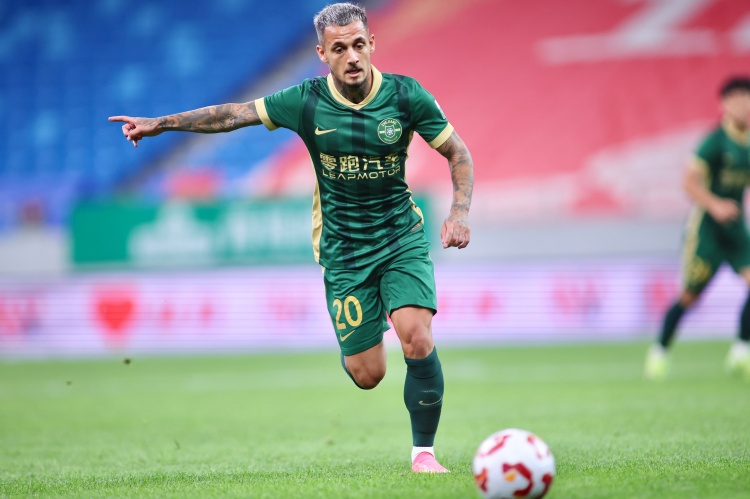 足球报谈中超夏窗：重量级外援最早落定，保级球队追求性价比